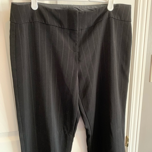 Greenwich Village Black Pinstripe Pants Size 13 - Picture 8 of 10